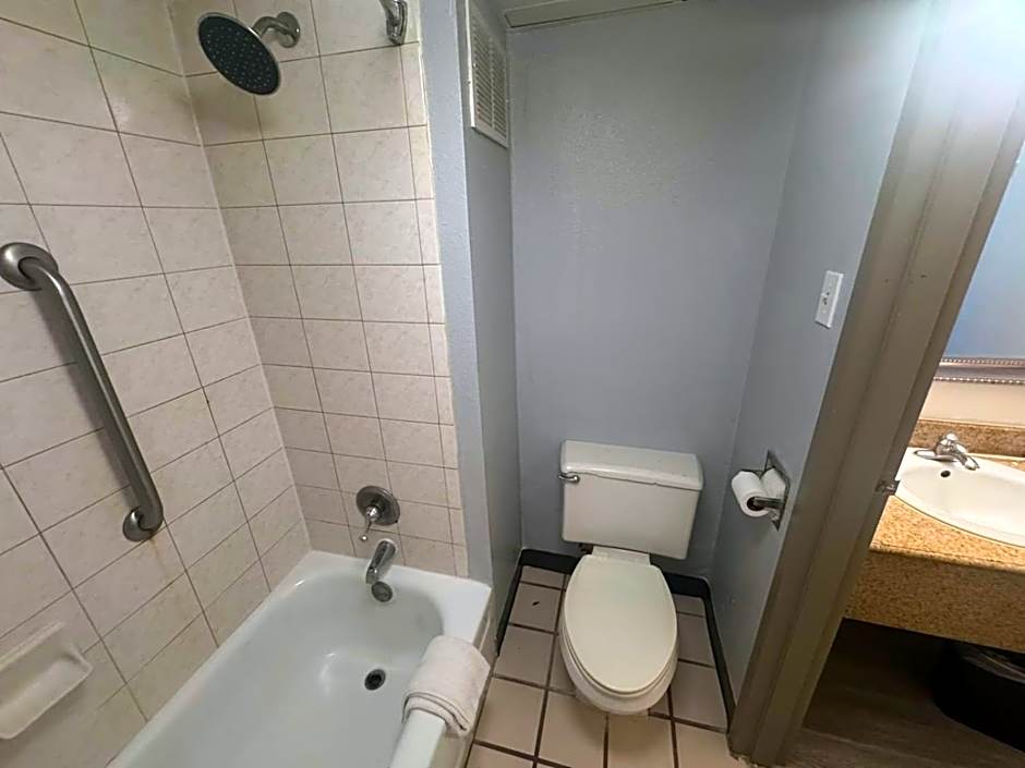 Express Inn & Suites