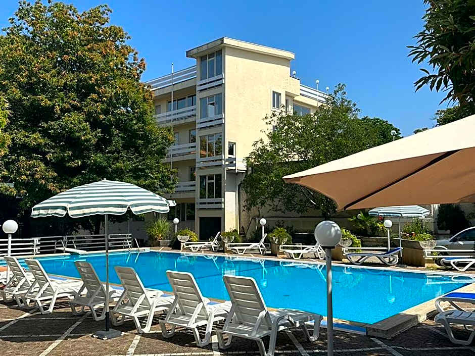 Mondial Park Hotel