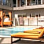 Shore Hotel