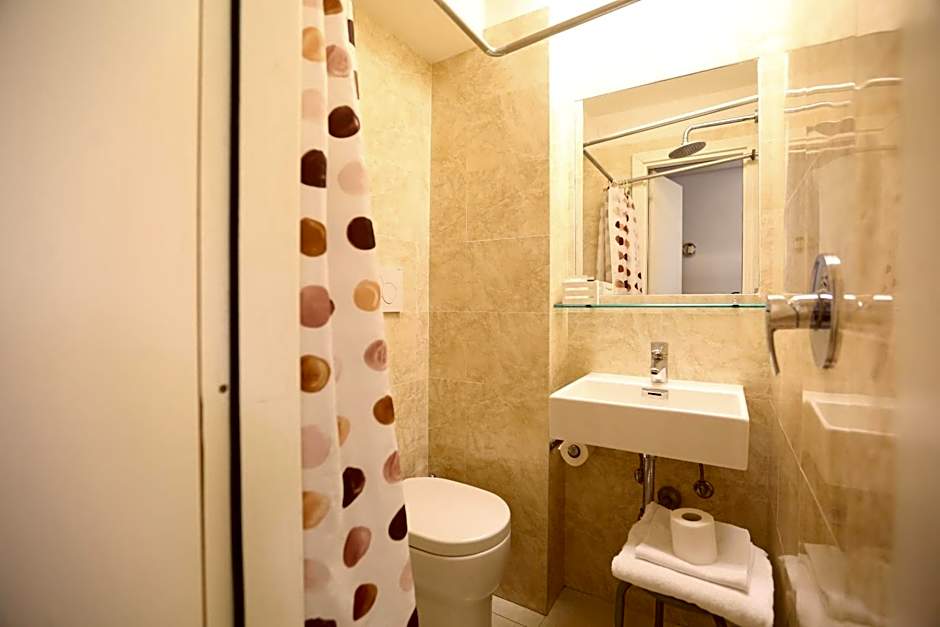 Hotel Touring