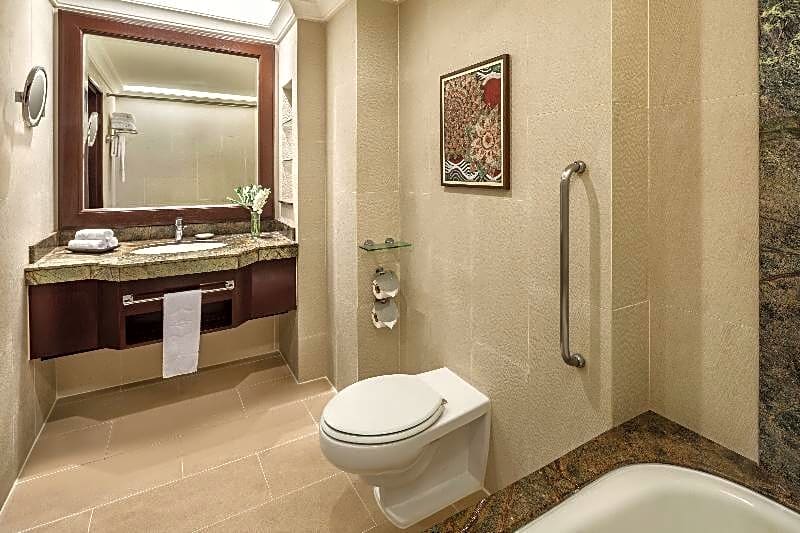 Sule Shangri-La, Yangon Hotel