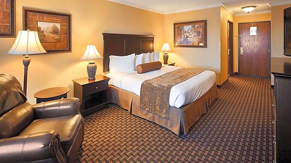 Best Western Plus Southpark Inn & Suites