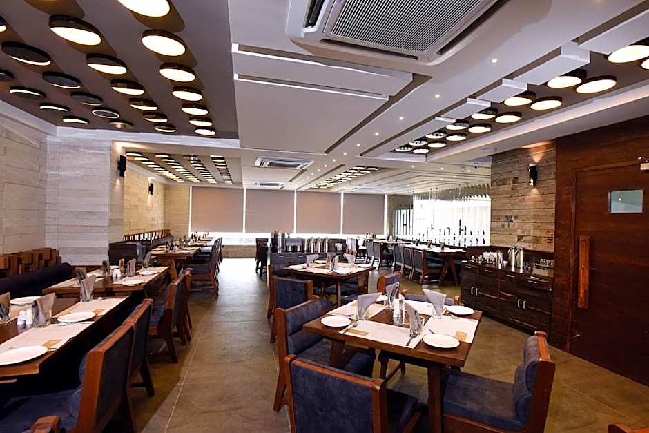 Hotel Grand Elegance