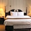 Quality Hotel & Suites