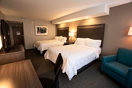 Room with Two Beds - Hearing Accessible - Non-Smoking