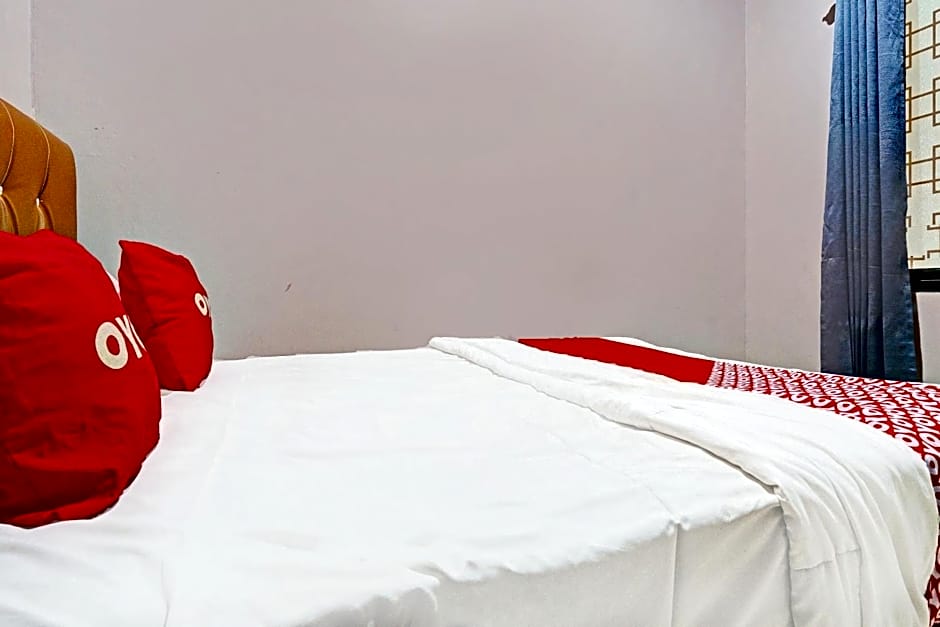 OYO 92556 Jkk Sweet Room