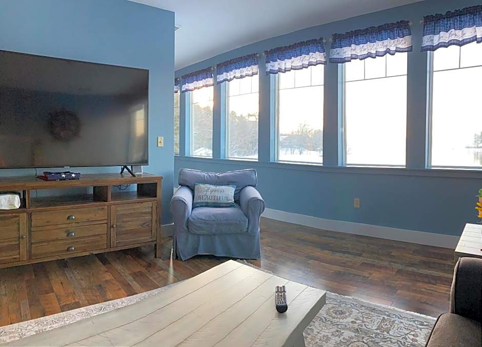 Lakeview Condo at Causeway Marina