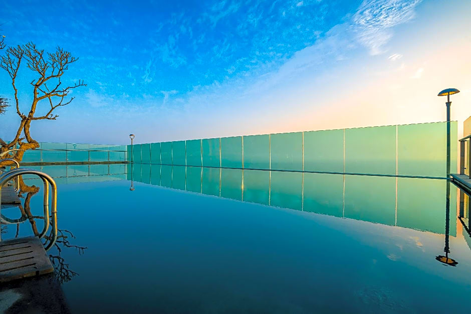 Sala Grand TuyHoa Hotel