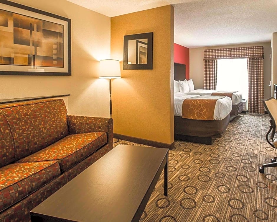 Comfort Suites At WestGate Mall