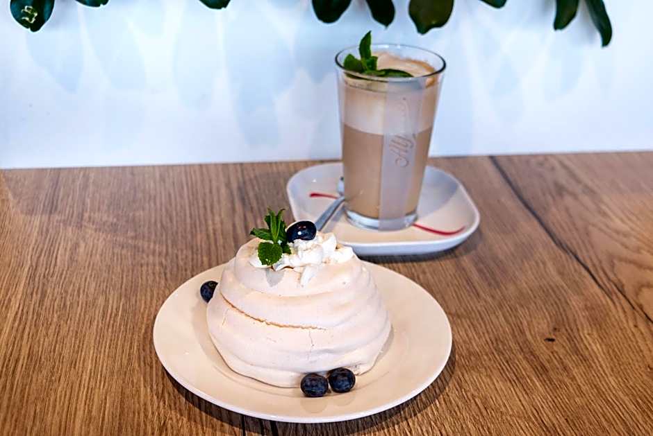 Hotel Picaro Żarska Wieś Południe A4 kierunek Polska