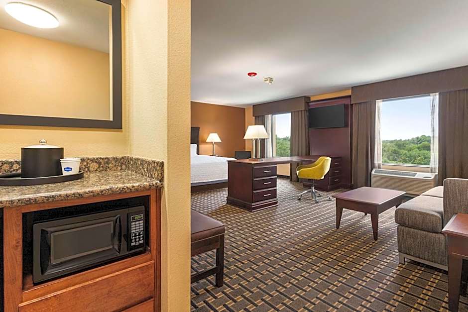 Hampton Inn By Hilton & Suites Pine Bluff