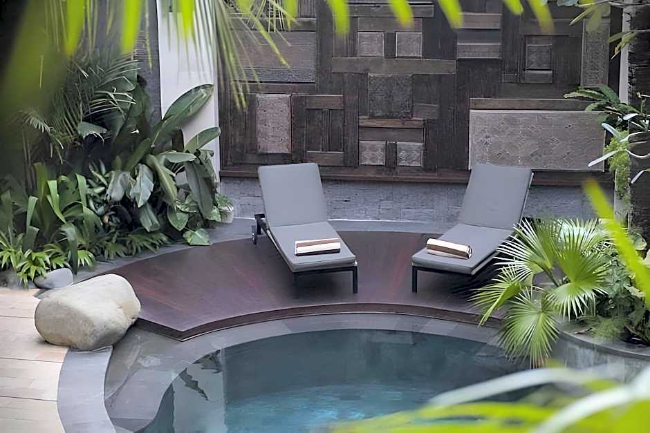 Akana Boutique Hotel