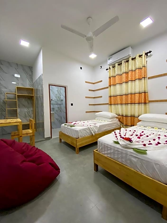 La Luna Boutique Dhangethi