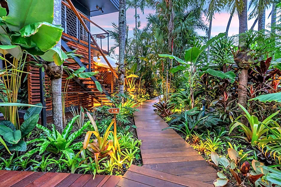 The Palms At Palm Cove