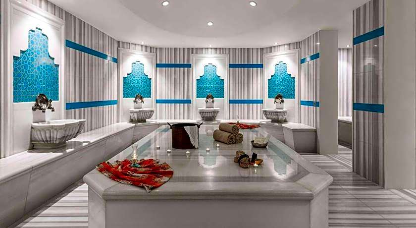 Ramada by Wyndham Istanbul Golden Horn