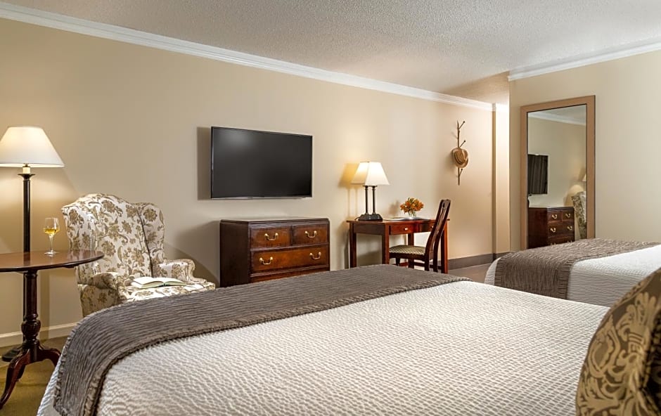 Meadowbrook Inn