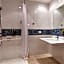 Holiday Inn Express Milan-Malpensa Airport By IHG