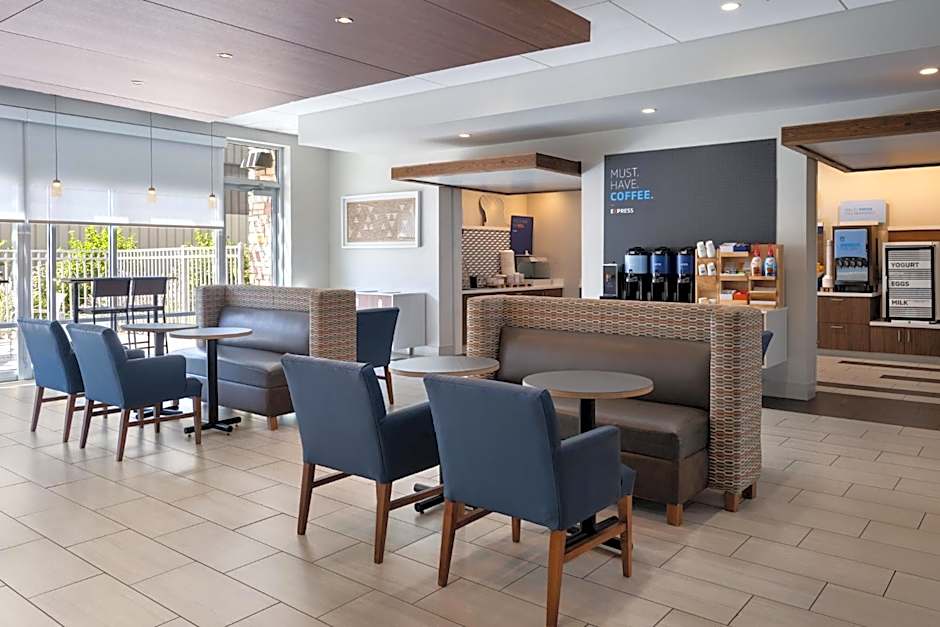 Holiday Inn Express And Suites Madison West - Middleton By IHG
