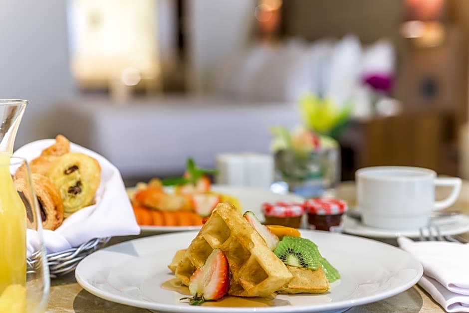 NH Collection Bogotá Royal Teleport