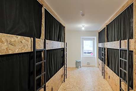 Bed in 8-Bed Mixed Dormitory Room