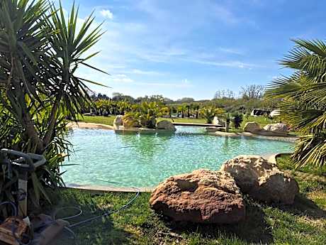 Le Mas des Cerisiers JACUZZI et SAUNA inclus pour tous les logements
