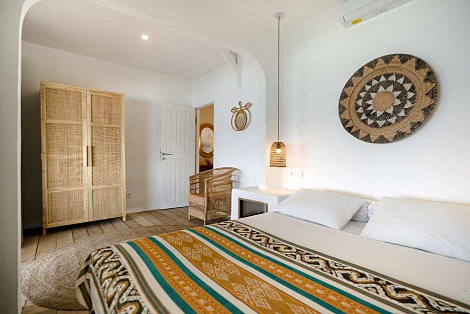 Villa Ayunan 3 BR on Bingin Beach