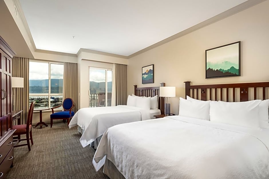 Photo 1 of 6 of Deluxe 2 Queen Beds, Lake View