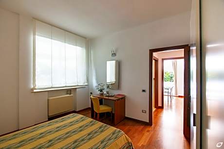 One-Bedroom Apartment - Ground Floor (4 Adults)