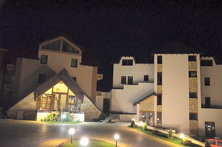 Milmari - Breakfast and pool