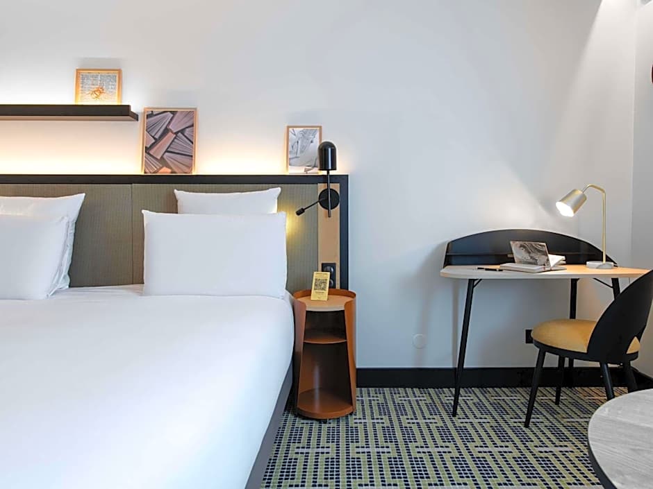 Mercure Paris Bercy Bibliotheque