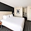 Courtyard by Marriott Houston Hobby Airport