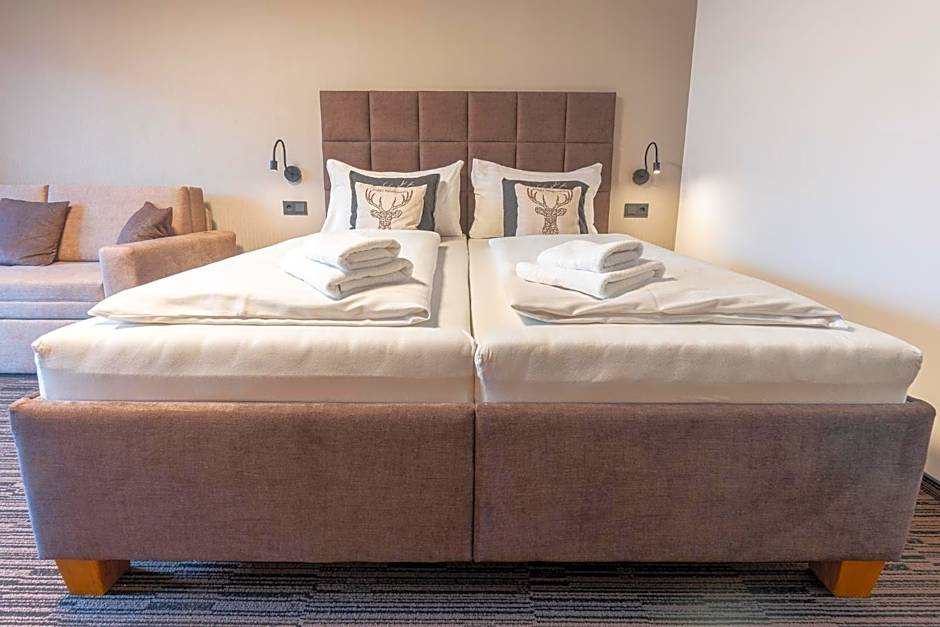 Praga Apartments & Restaurant Zell am See-Kaprun