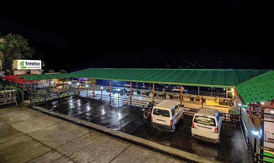 Treebo Premium Queen Of Hills Near Mall Road