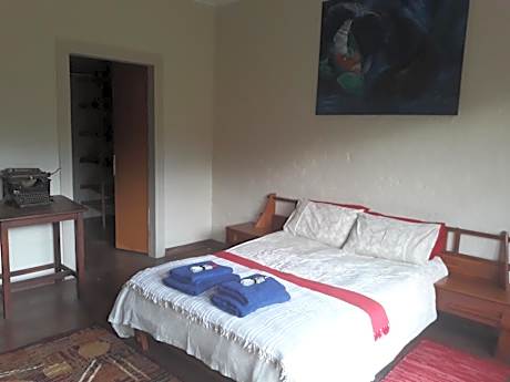 Standard Double Suite