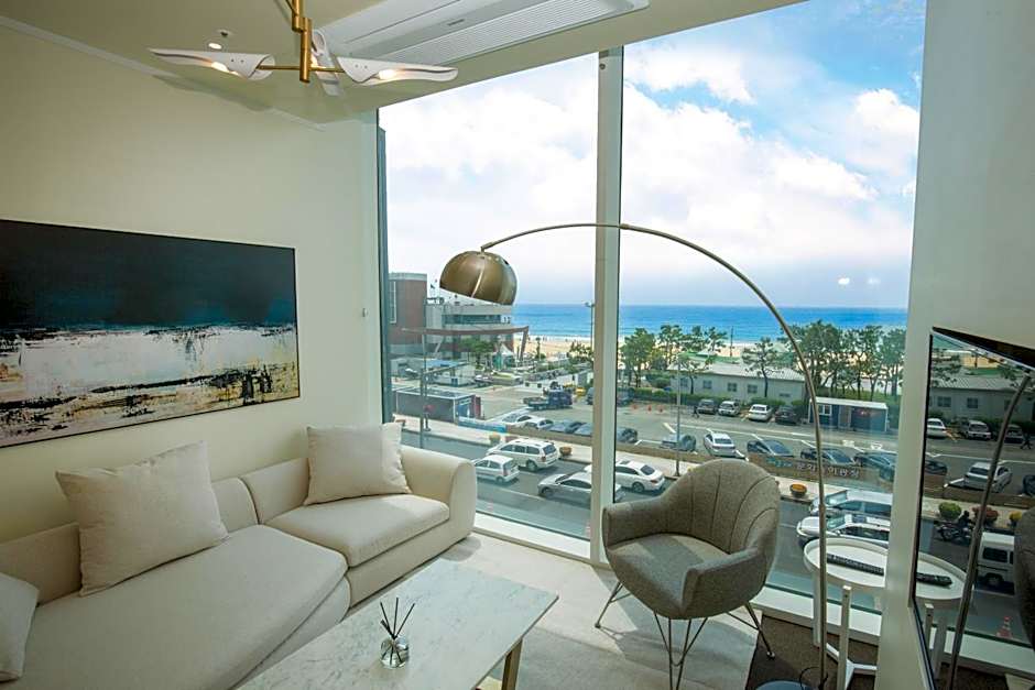 UH Suite The Haeundae