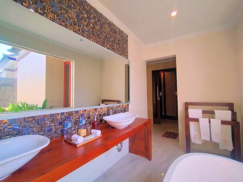 The Grand Villandra Resort Lovina