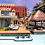 Azul Villa Esmeralda, by Karisma