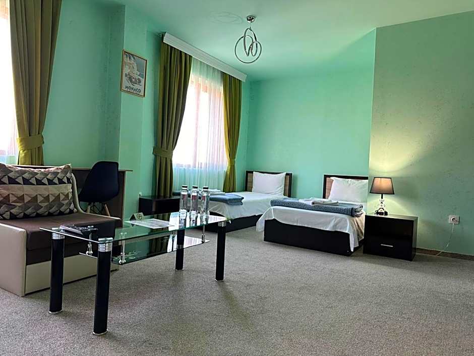 Complex MONACO HOTEL & CASINO