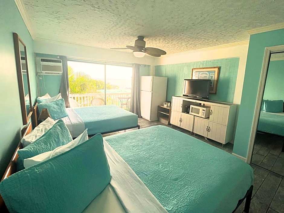 Conch Key Fishing Lodge & Marina