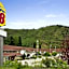 Super 8 by Wyndham West Kelowna BC