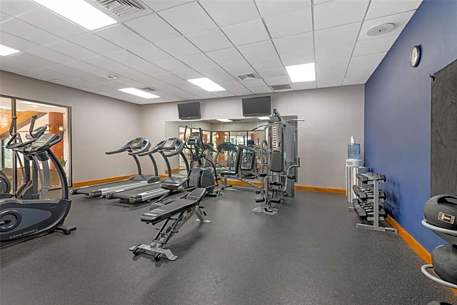 Best Western Royal Plaza Hotel And Trade Center