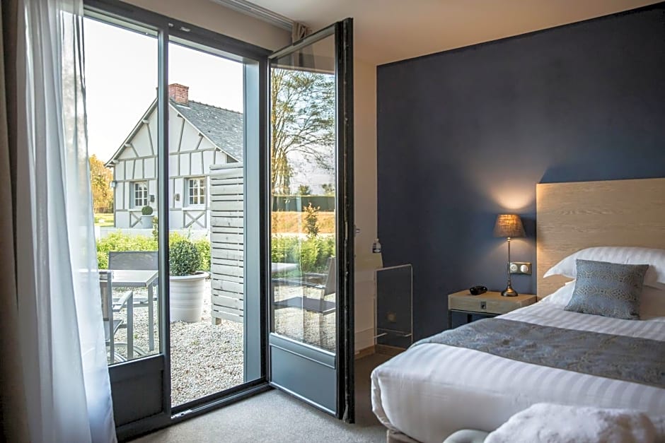 Hotel de L'Abbaye Le Tronchet - Handwritten Collection