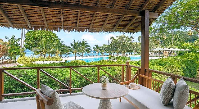 SAii Phi Phi Island Village