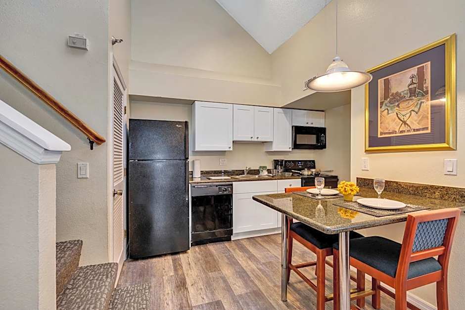 Chase Suites Hotel Tampa – Tampa, FL
