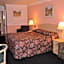 Super 8 by Wyndham Hayward Downtown