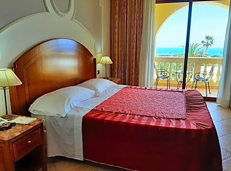 Double Room with Balcony and Sea View