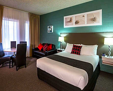 1 Queen Bed, Nonsmoking
