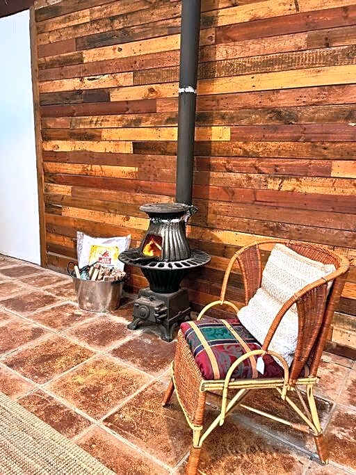 Tranquil Hideaway near the City- with Patio Lounge