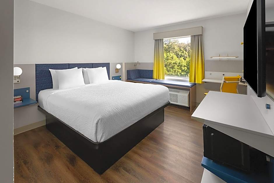 Microtel Inn & Suites by Wyndham Rehoboth Beach