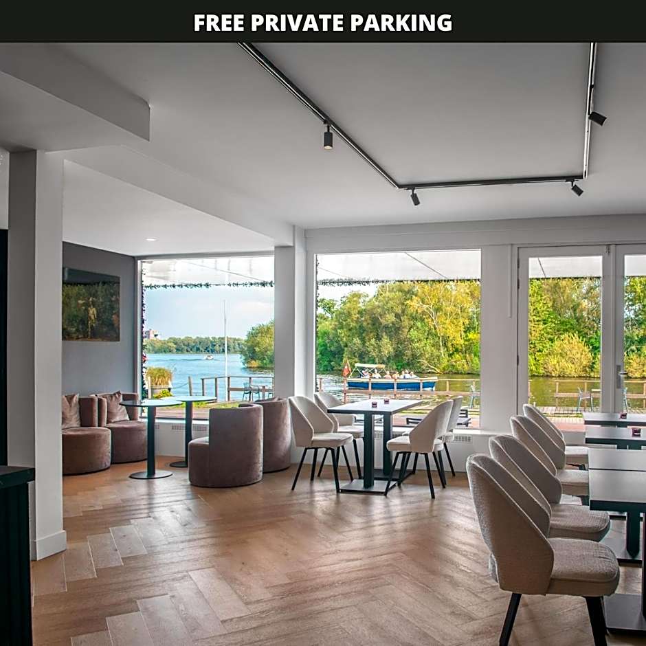 Amsterdam Lake Hotel